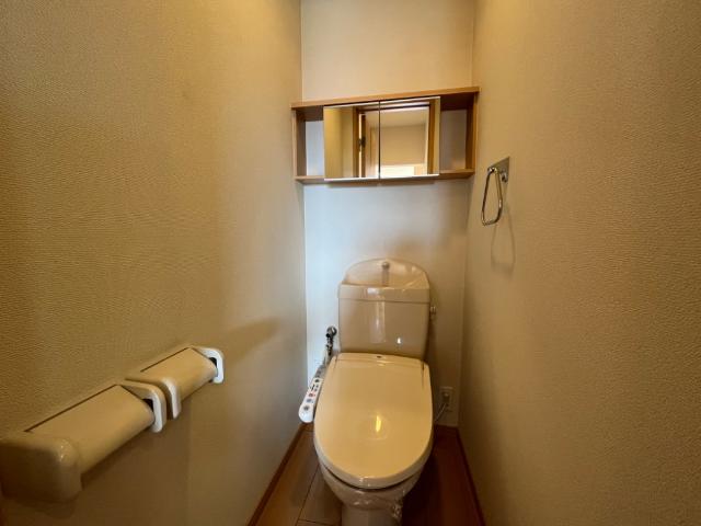 トイレ　【ディア・ルミエール】トイレ