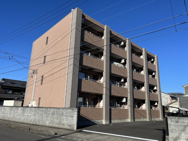 ラ　フェスタの建物外観