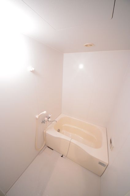 バス・シャワールーム　♪サッパリ爽快バスタイム！♪