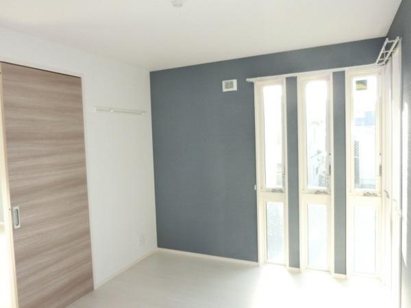 その他部屋・スペース　明るい洋室！