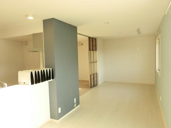 居室・リビング　人気のカウンターキッチン！