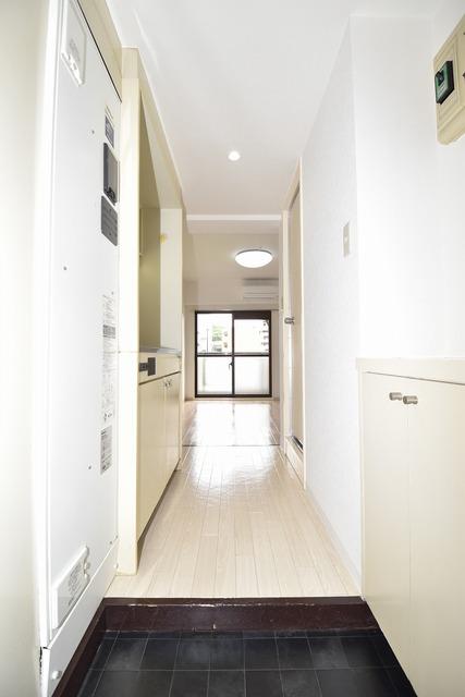 玄関　※参考写真