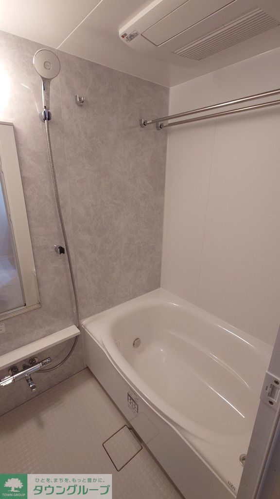 バス・シャワールーム　バス