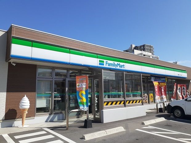 コンビニ　ファミリーマート 天久2丁目店（コンビニ）まで350m