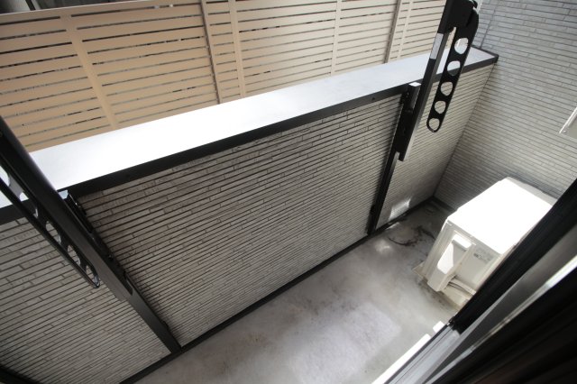 バルコニー　広々としたバルコニーです