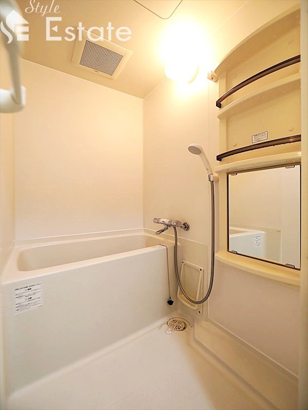 バス・シャワールーム　バスルーム