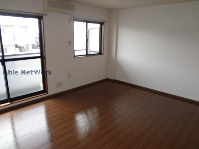 居室・リビング　同型モデル