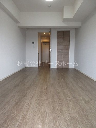 居室・リビング　※別号室参考写真