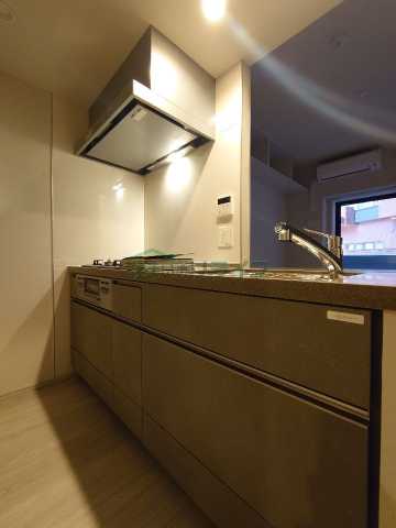 キッチン　別階層の参考写真になります。