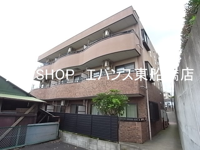 建物外観　外観は落ち着いています