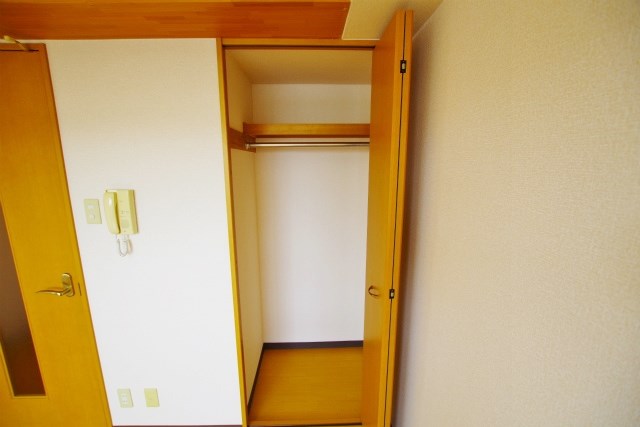 収納　※別号室の写真です。