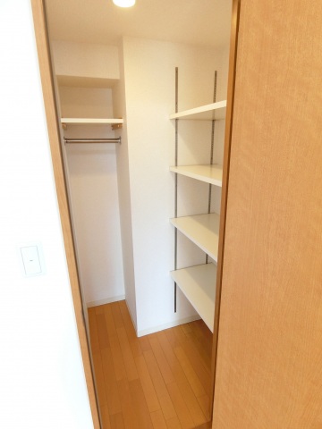 収納　ウォークインクローゼット