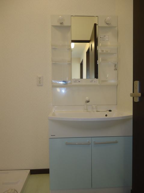 洗面設備　洗髪洗面化粧台