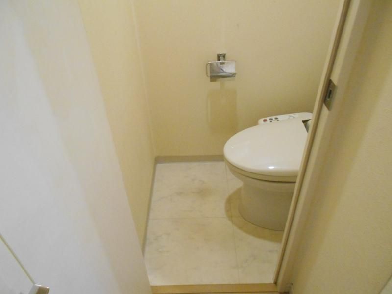 トイレ　シンプルで使いやすいトイレです