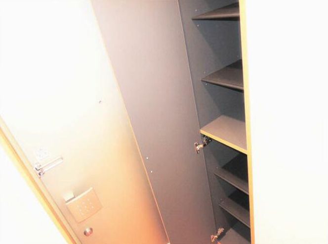玄関　弊社は都内全域の物件をご紹介可能です！