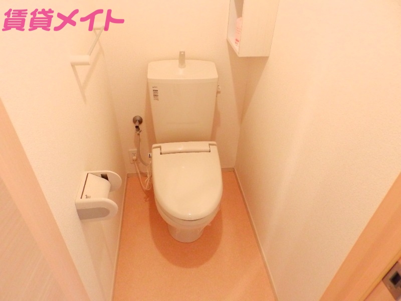 トイレ　同型部屋写真です。