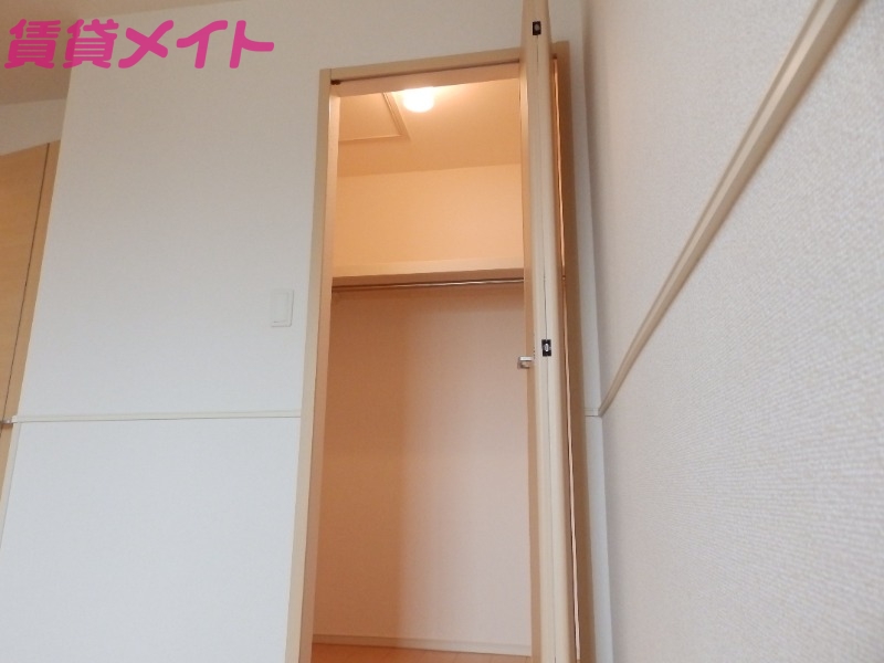 収納　同型部屋写真です。