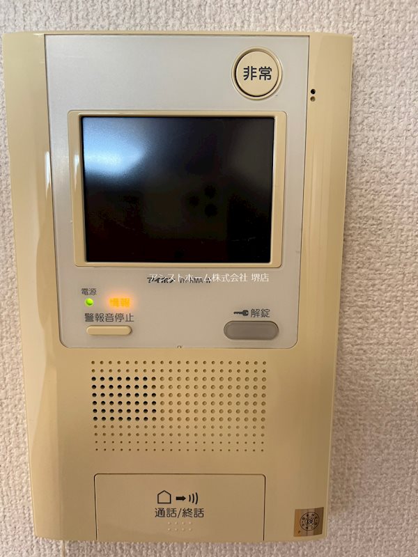 セキュリティ　来訪者をカメラで確認できるので女性にも安心でし