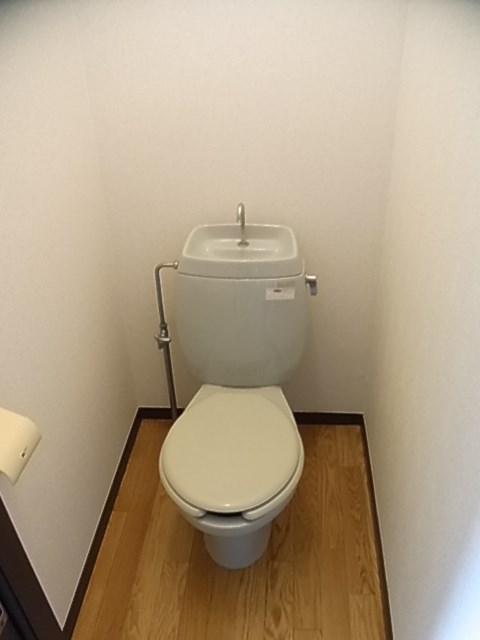 トイレ　バストイレ独立設計で快適な毎日