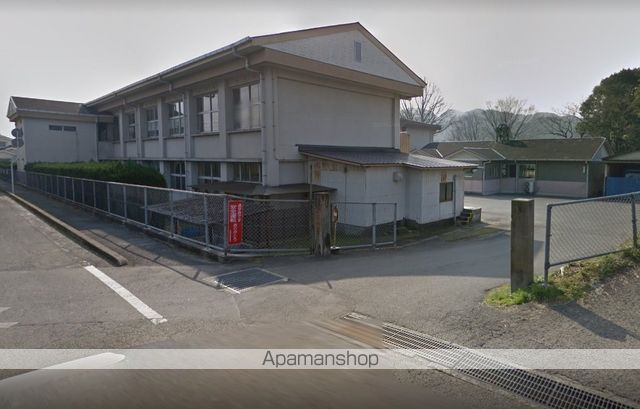 小学校　都城市立有水小学校（小学校）まで277m