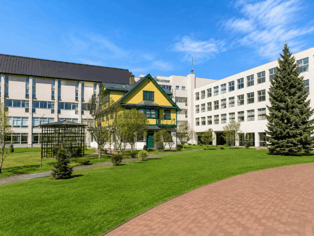 中学校　私立北星学園女子中学校（中学校）まで361m