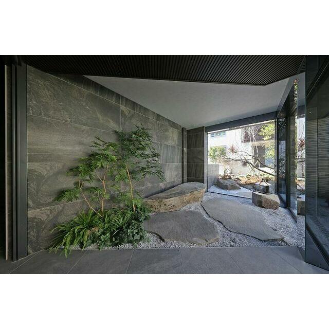 エントランス　【積水ハウス施工重量鉄骨造３階建シャーメゾン】～共用エントラ