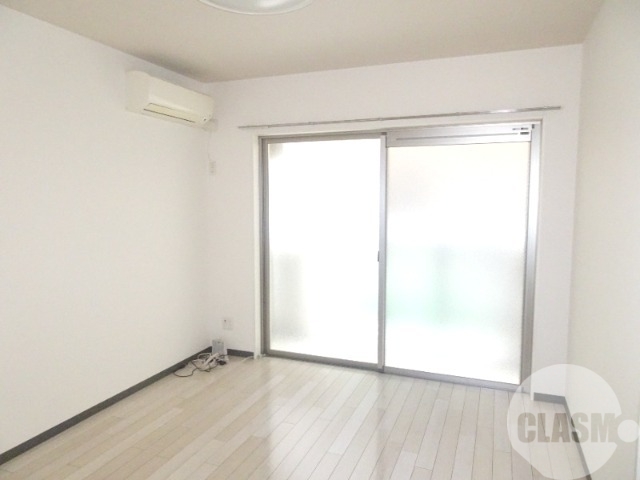 居室・リビング　明るいお部屋です♪