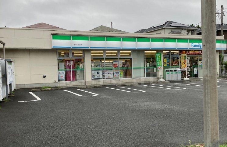 コンビニ　ファミリーマート羽鳥五丁目店（コンビニ）まで400m