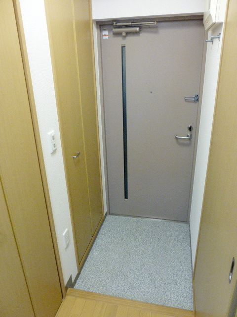 玄関　★靴箱つきの玄関★
