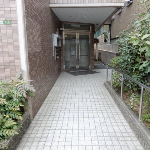 ロビー　ロリオン