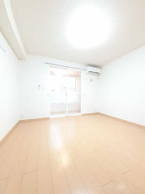 コマンドールの居間写真