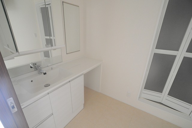 洗面設備　※別部屋参考写真です