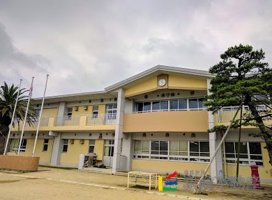 小学校　津福小学校（小学校）まで300m