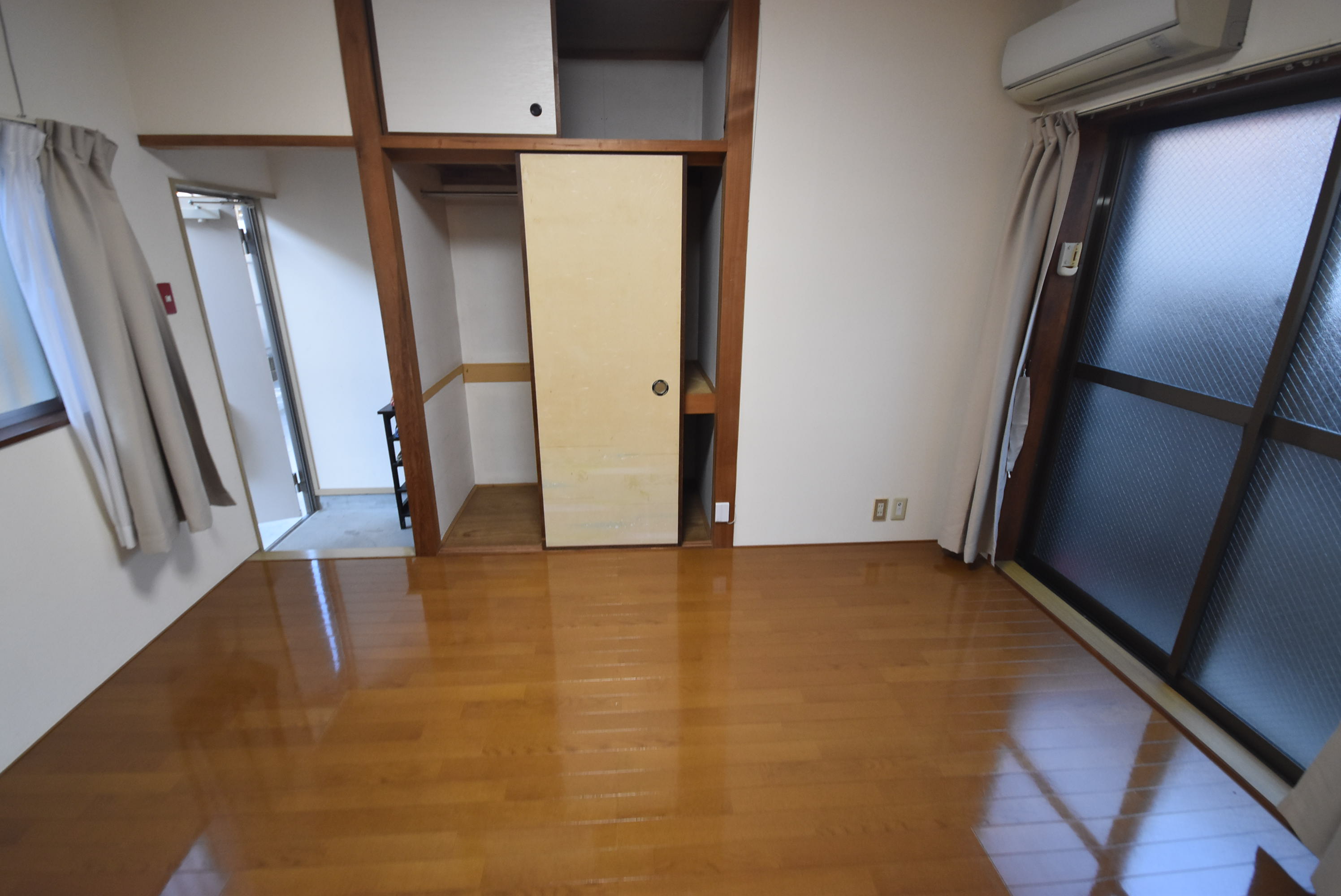 近鉄大阪線 河内国分駅 徒歩7分 2階建 築32年の居間写真