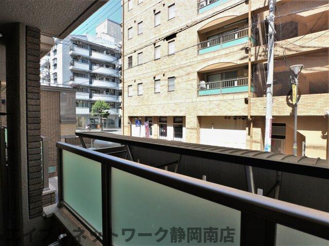 【静岡市駿河区南町のマンションの眺望】