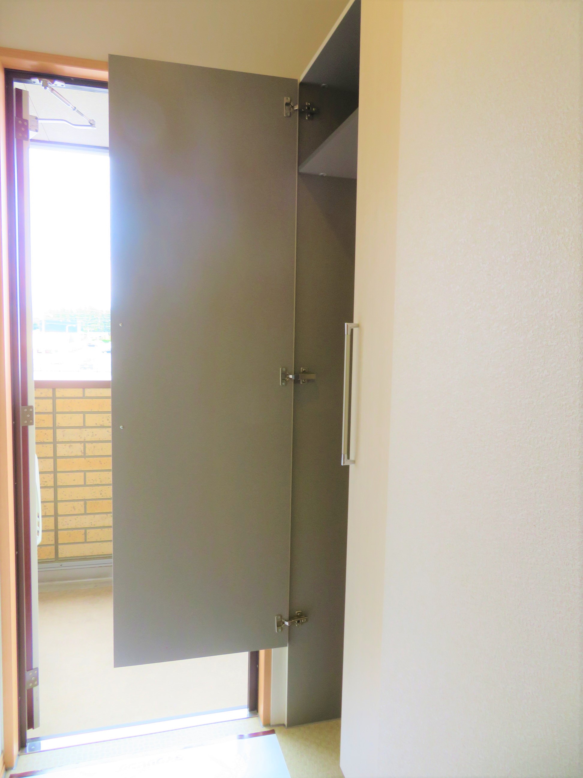 玄関　大容量のシューズボックス付き玄関です！