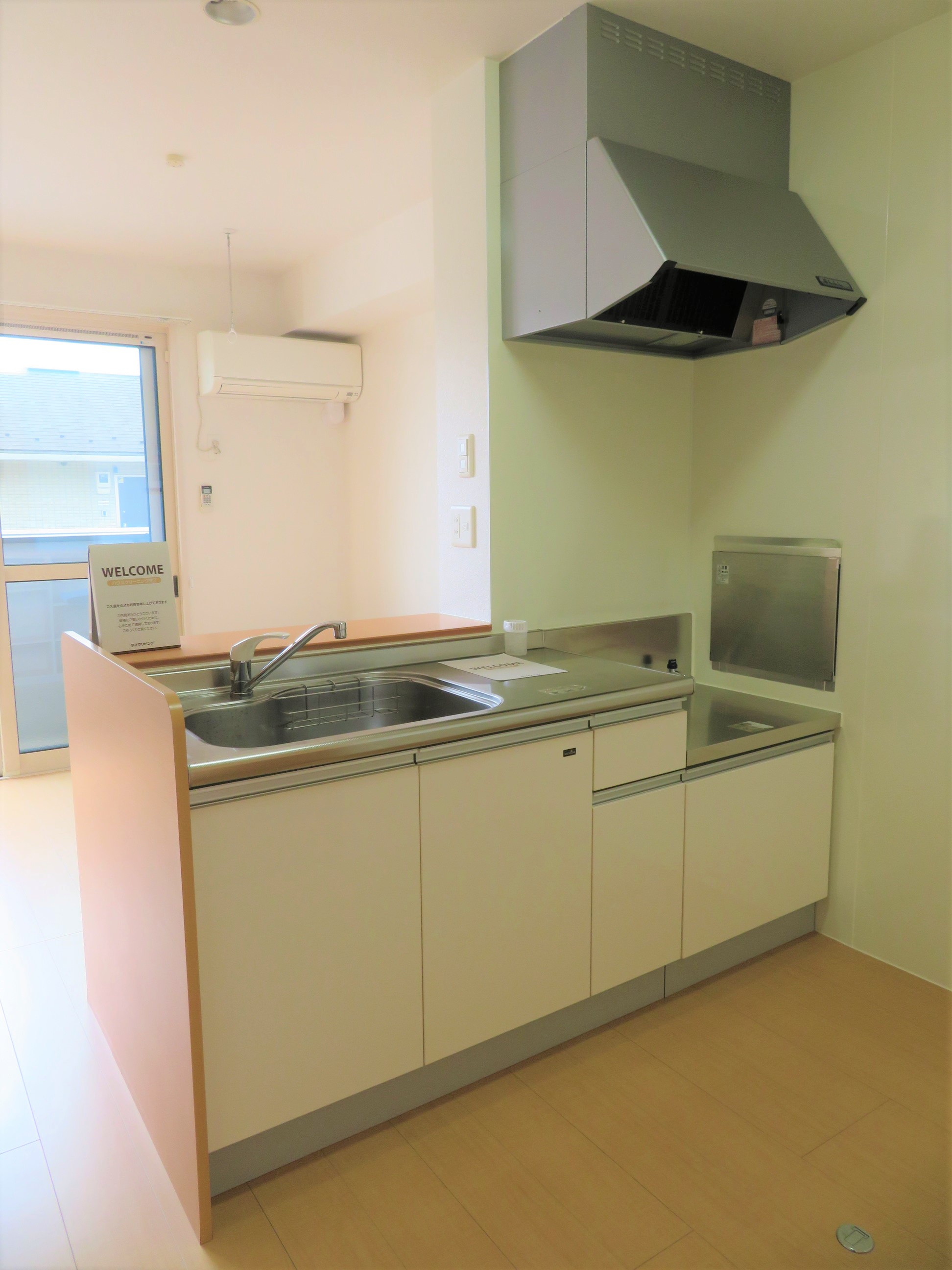 キッチン　カウンタータイプのキッチン！