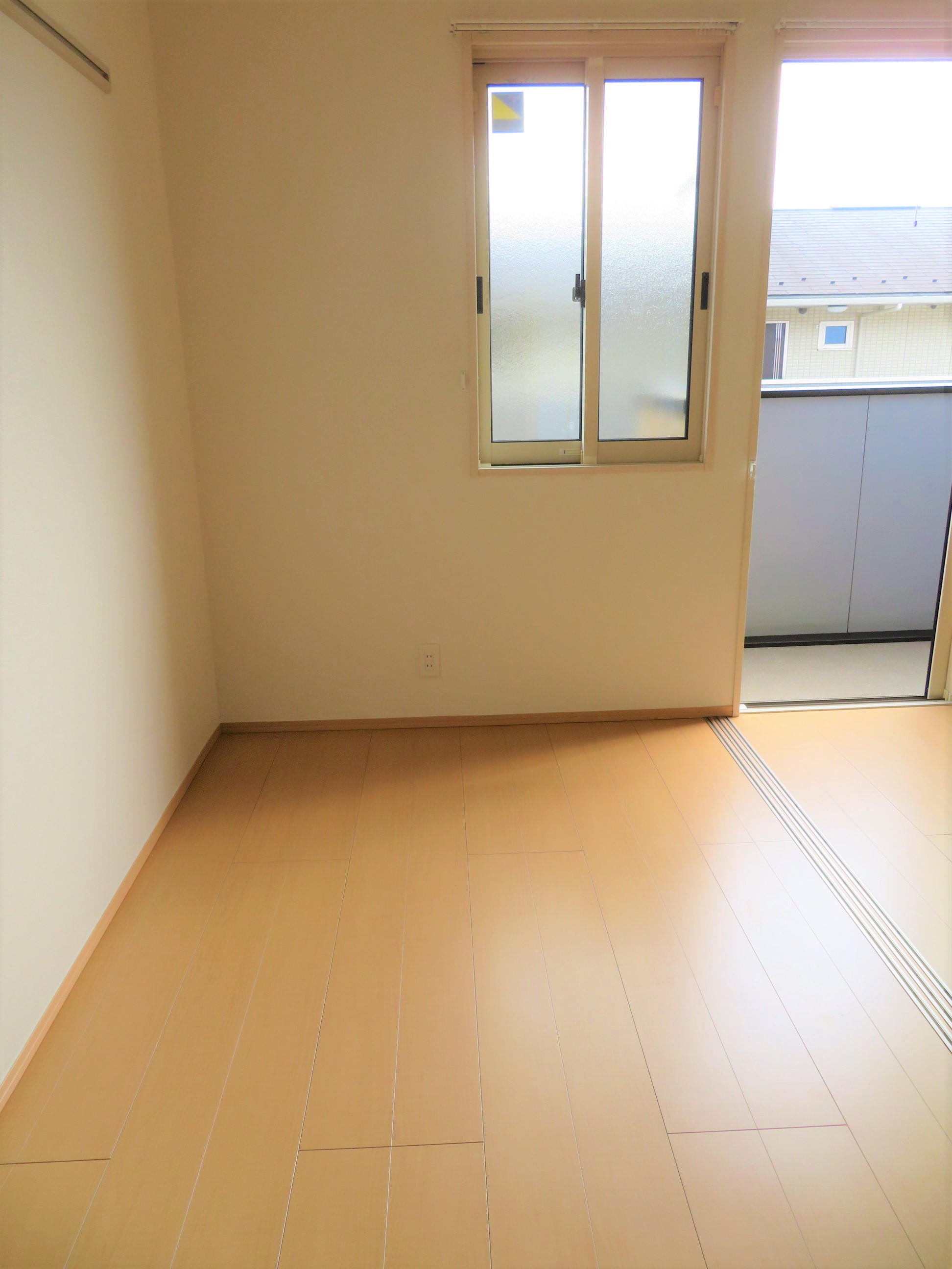 その他部屋・スペース　リビングの隣には、3帖の洋室が御座います！