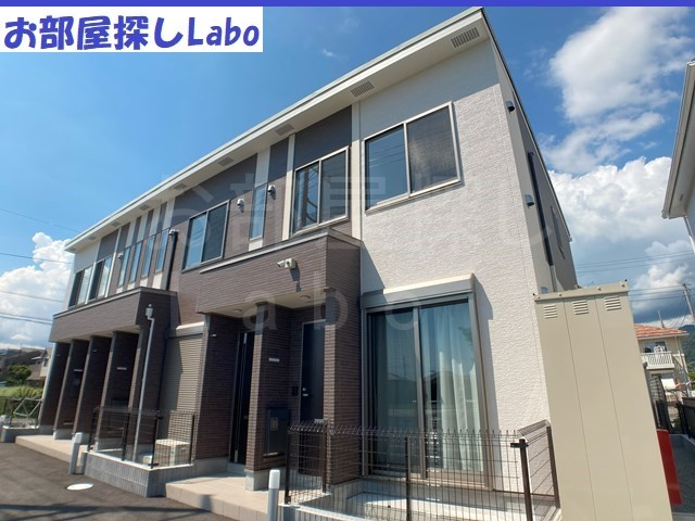 【足柄上郡開成町延沢のアパートの建物外観】