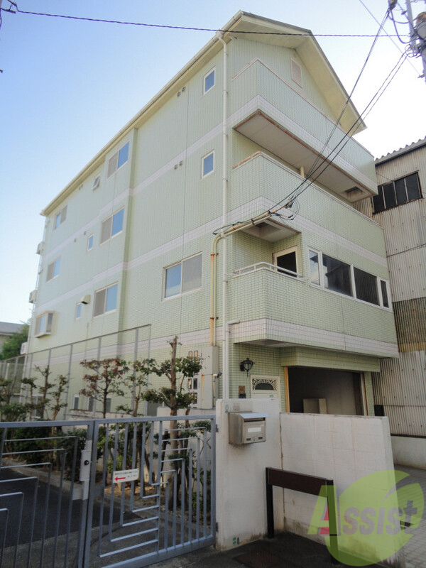 【神戸市長田区浪松町のマンションの建物外観】