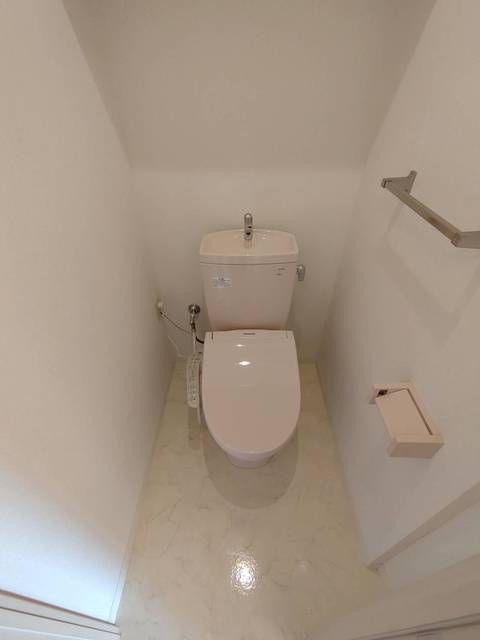 【鹿嶋市緑ヶ丘のマンションのトイレ】