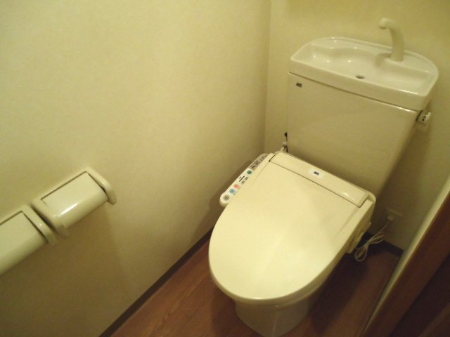 トイレ　シャワー付トイレ