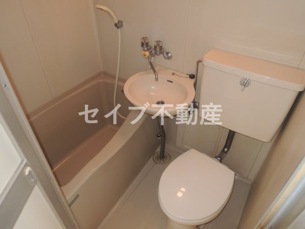 バス・シャワールーム