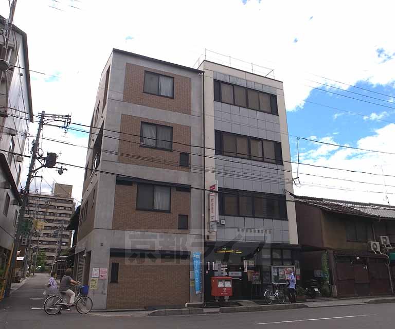 【京都市東山区北木之元町のマンションの郵便局】