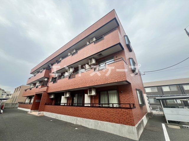 高崎市下小塙町のマンションの建物外観