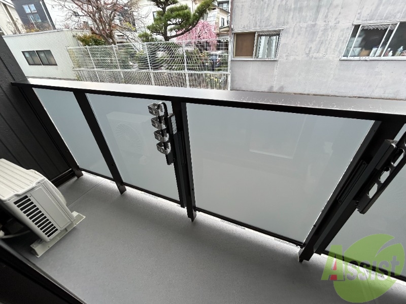 バルコニー　バルコニーがあるので洗濯物は外に干せそうですね～