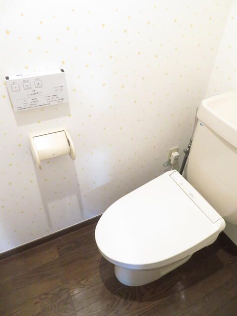 トイレ　参考写真（同建物別部屋のものです）