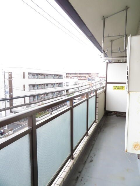バルコニー　参考写真（同建物別部屋のものです）
