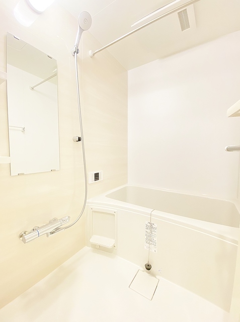 バス・シャワールーム　自動湯はり・追いだき・浴室乾燥