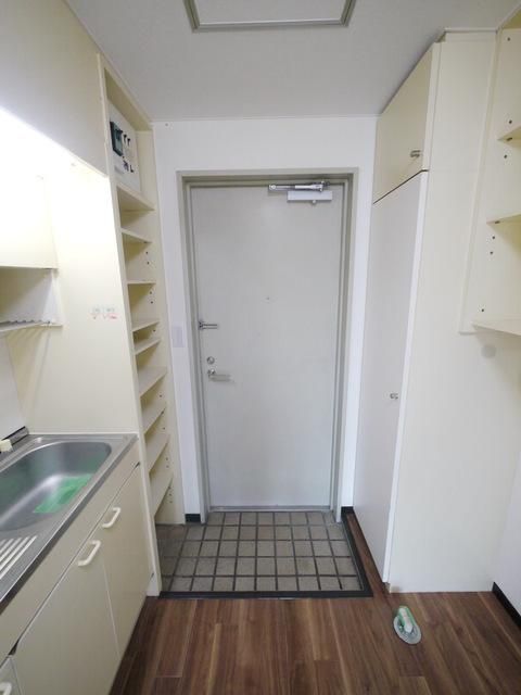 玄関　★シューズボックス付き玄関スペース★